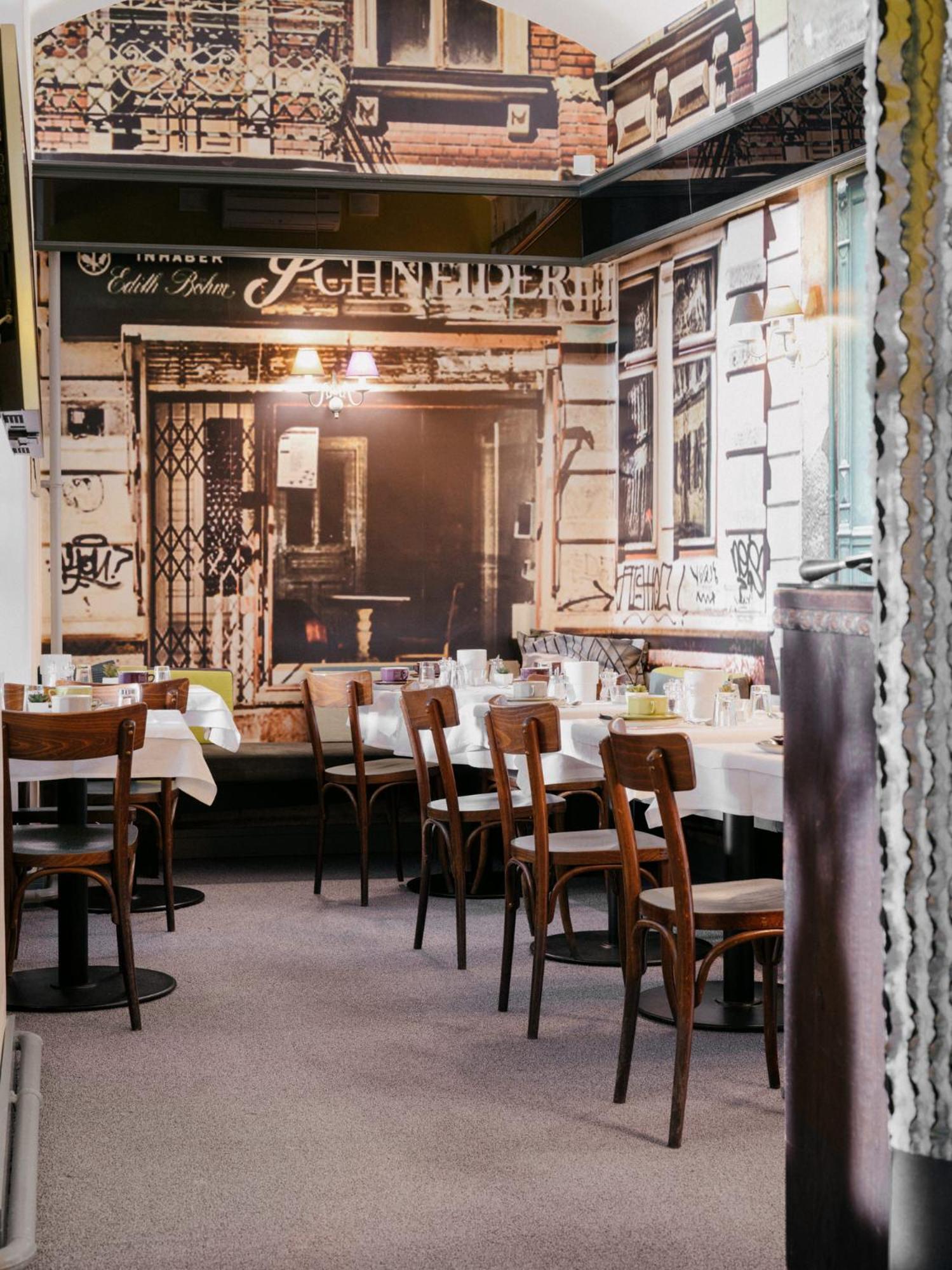 Saint Shermin Bed Breakfast & Champagne Vienna Exterior photo