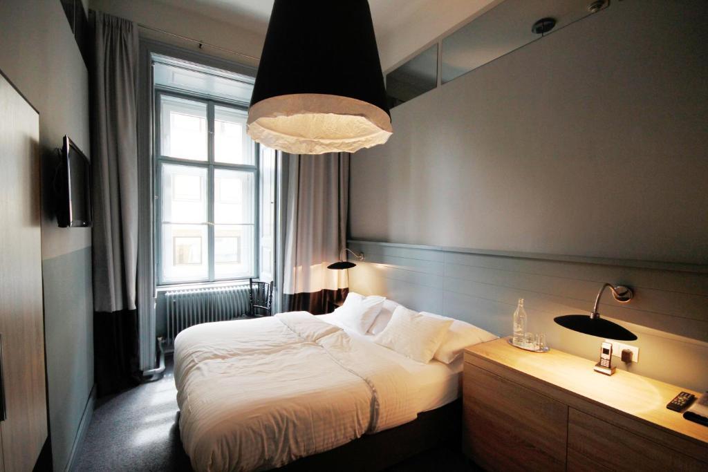 Saint Shermin Bed Breakfast & Champagne Vienna Exterior photo